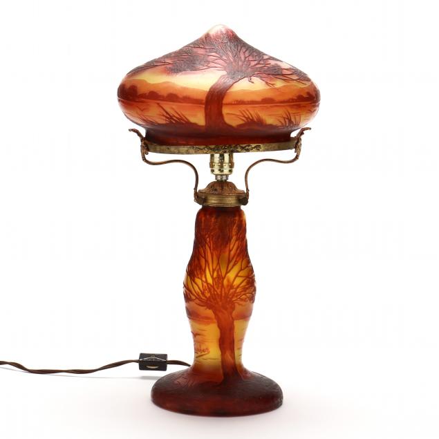 german-cameo-glass-table-lamp-luscher