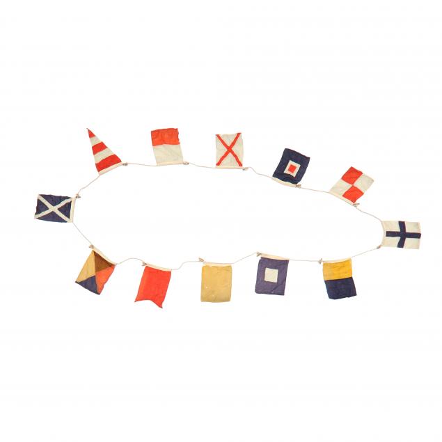 string-of-twelve-vintage-nautical-signal-flags