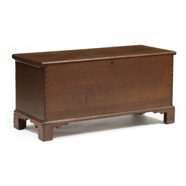 north-carolina-chippendale-walnut-blanket-chest