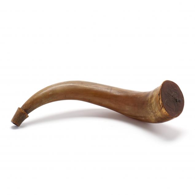 early-engraved-powder-horn