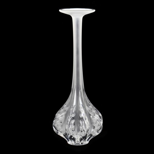 lalique-i-claude-i-crystal-vase