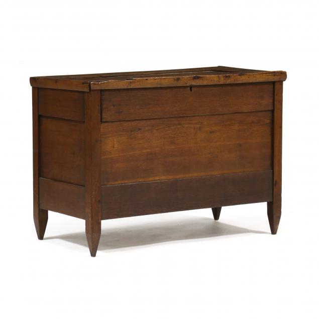 southern-federal-walnut-diminutive-blanket-chest