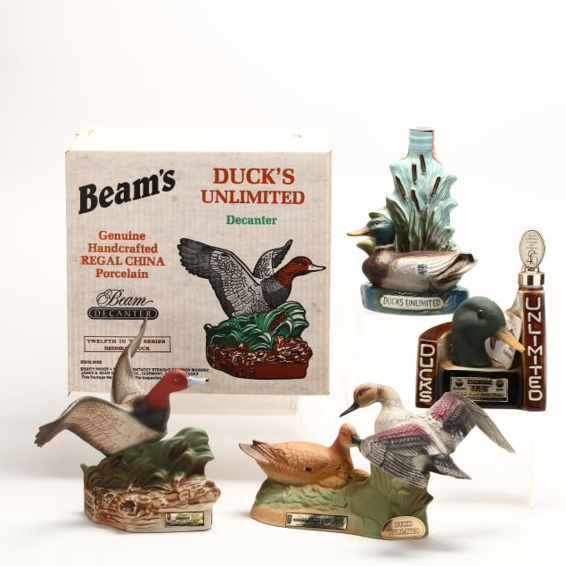 beam-bourbon-whiskey-in-ducks-unlimited-decanters