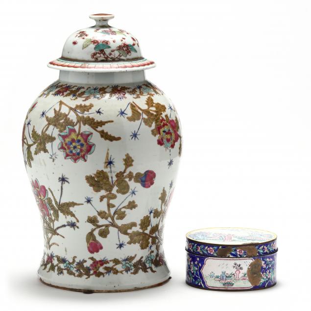 two-chinese-decorative-artworks