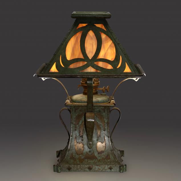 bradley-hubbard-arts-crafts-slag-glass-table-lamp