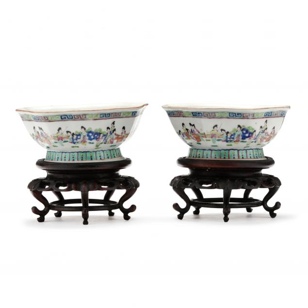 a-pair-of-chinese-export-porcelain-hundred-boys-bowls