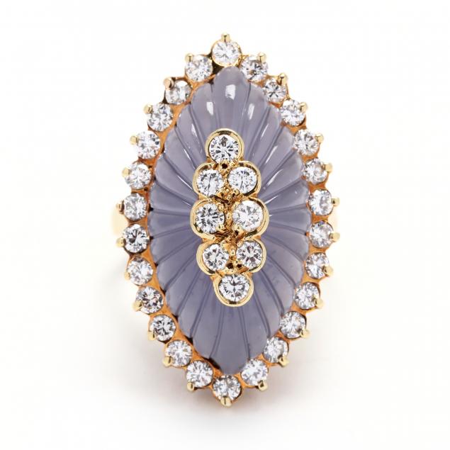 vintage-gold-chalcedony-and-diamond-ring