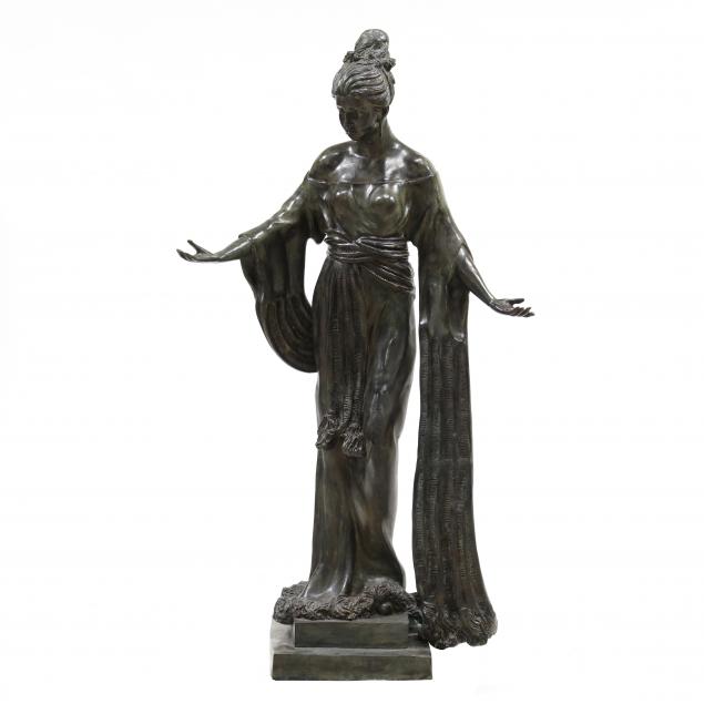 large-decorative-bronze-statue-of-an-elegant-lady