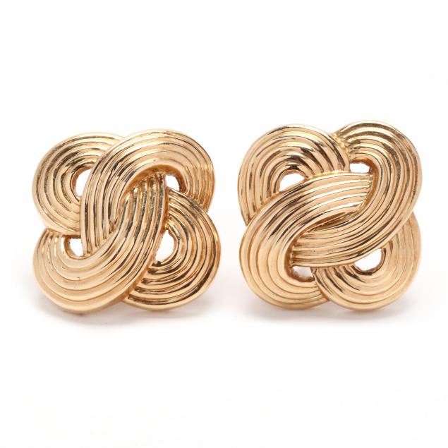 pair-of-gold-knot-earrings