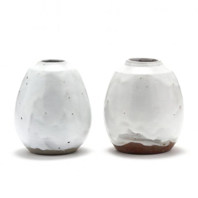 jugtown-pottery-seagrove-nc-pair-of-pear-vases