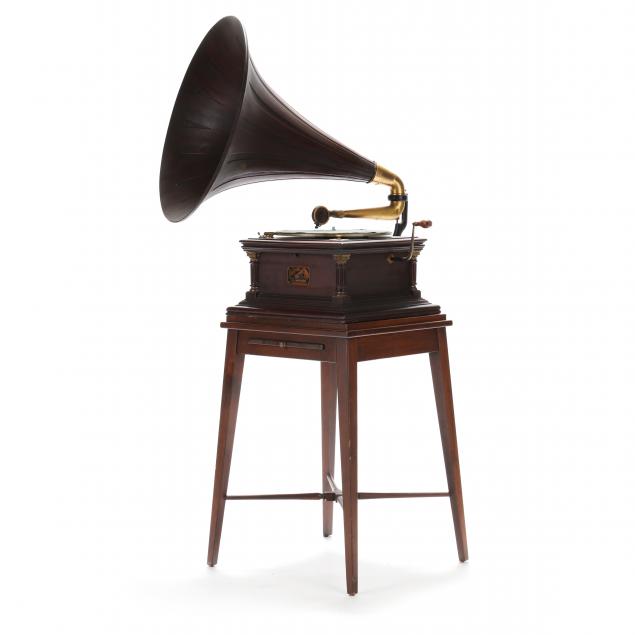 victor-vi-mahogany-talking-machine-with-custom-stand