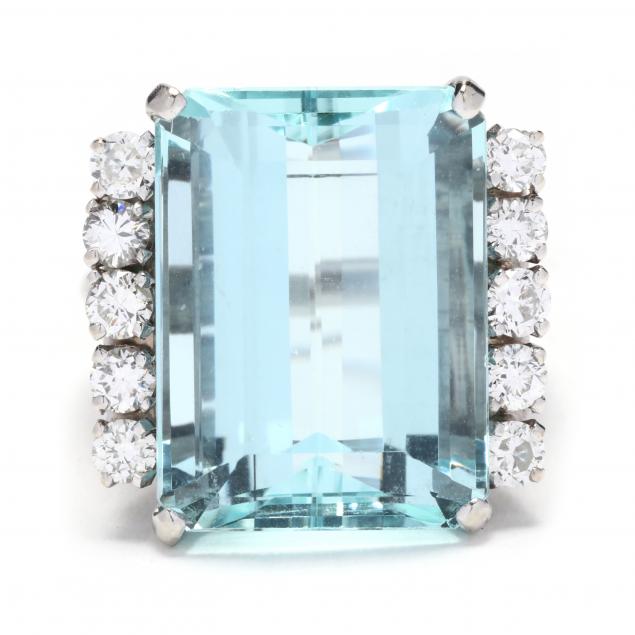 white-gold-aquamarine-and-diamond-ring