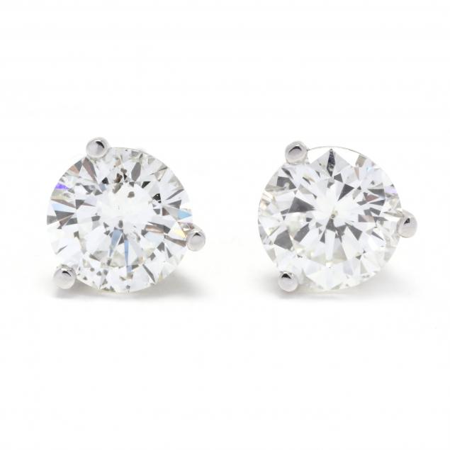 pair-of-diamond-stud-earrings