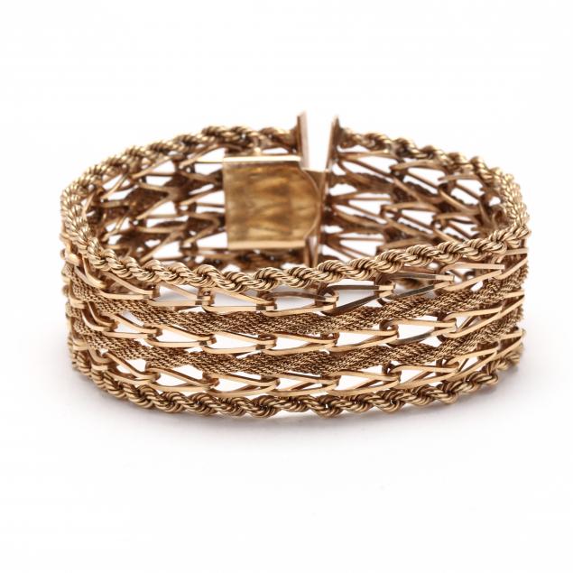 gold-strap-bracelet
