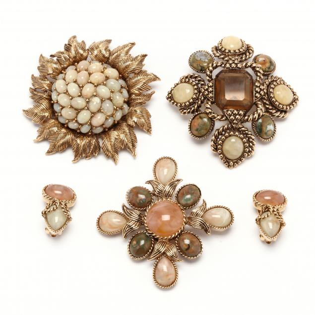 four-costume-jewelry-items-ciner