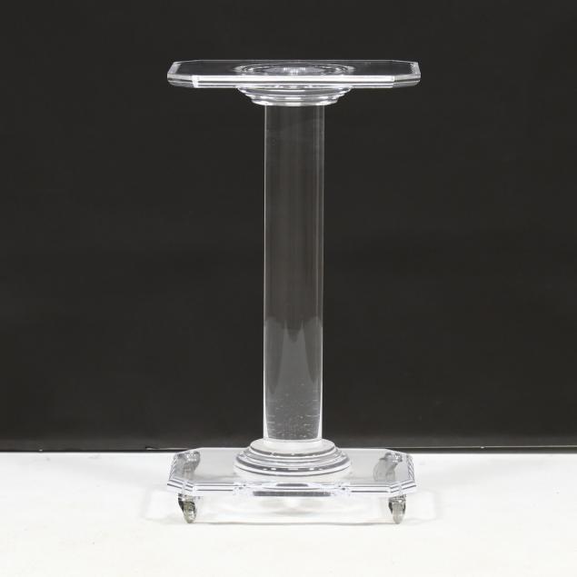 lucite-display-pedestal