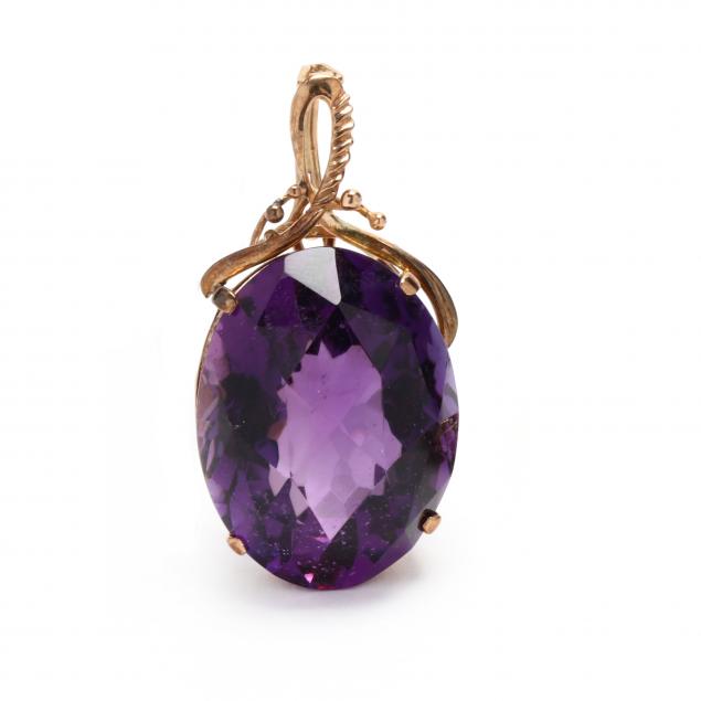 gold-and-amethyst-pendant