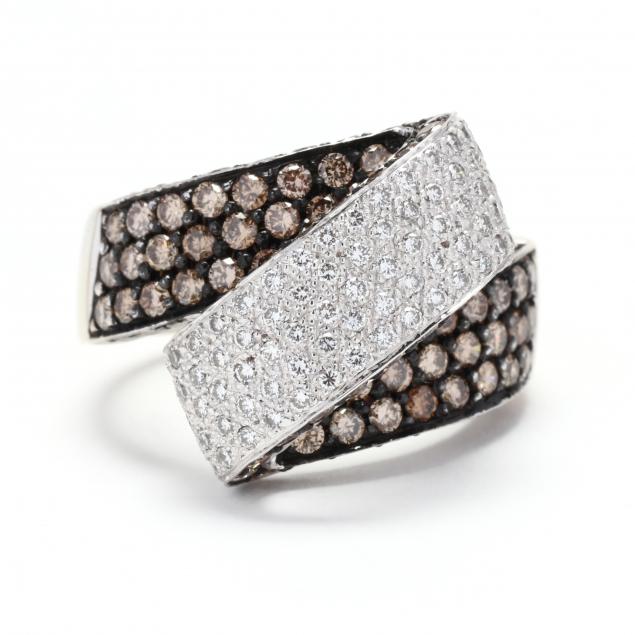 white-gold-and-diamond-ribbon-design-ring