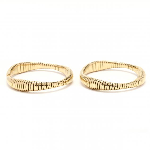 pair-of-gold-stretch-cobra-bracelets-italy