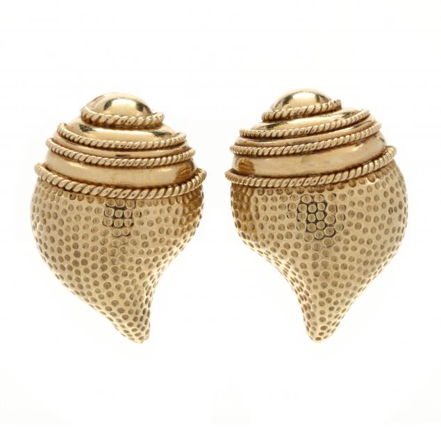 pair-of-gold-shell-earrings-signed