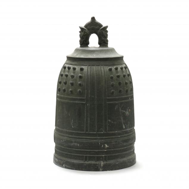 a-large-chinese-bronze-temple-bell