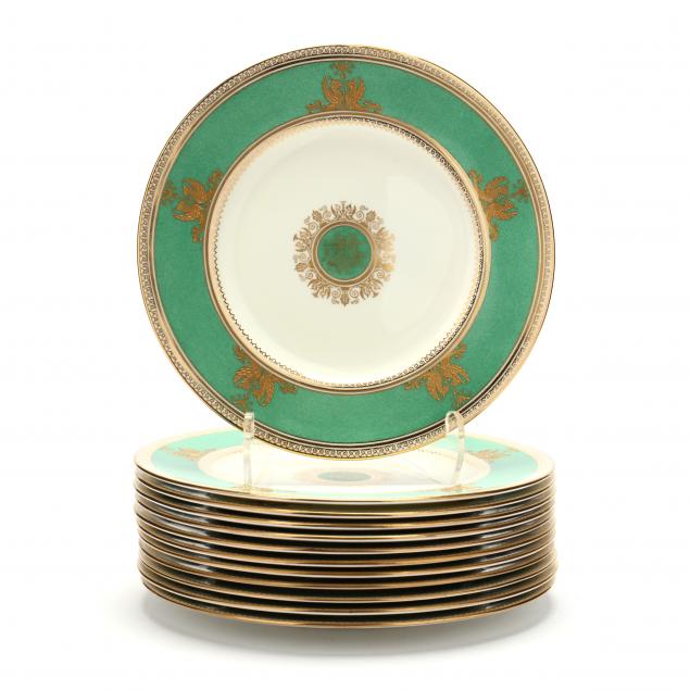 set-of-twelve-wedgwood-gilt-and-green-dinner-plates