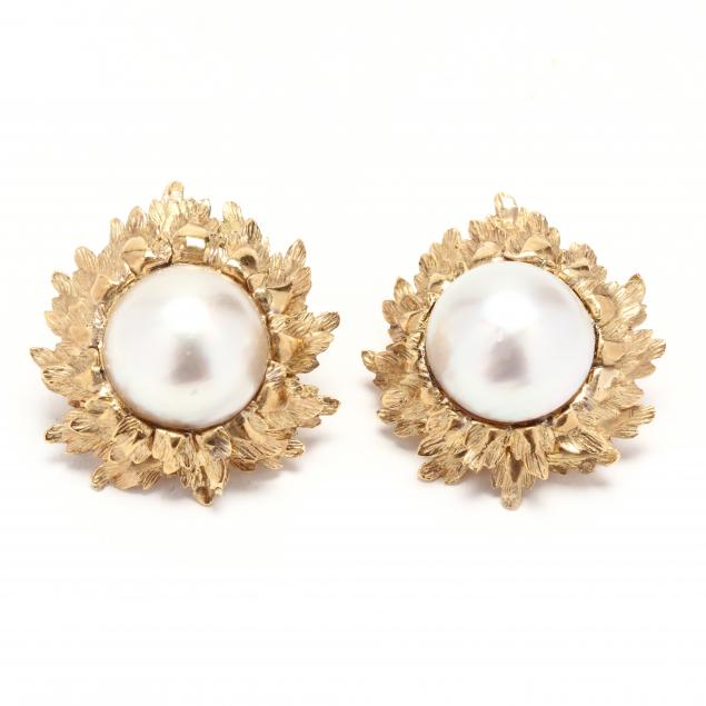pair-of-gold-and-mabe-pearl-sunflower-earrings