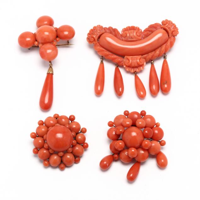 four-vintage-coral-jewelry-items