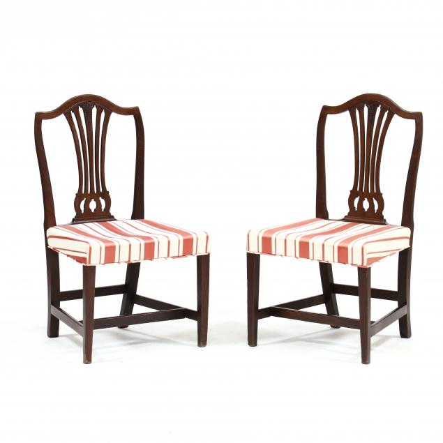 pair-of-new-england-federal-mahogany-side-chairs