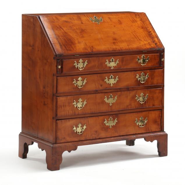 massachusetts-chippendale-figured-maple-slant-front-desk