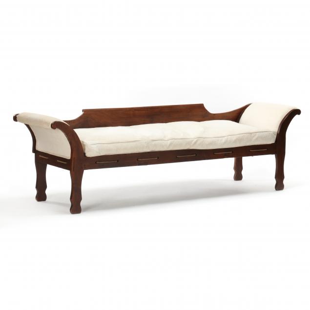 north-carolina-late-classical-walnut-daybed