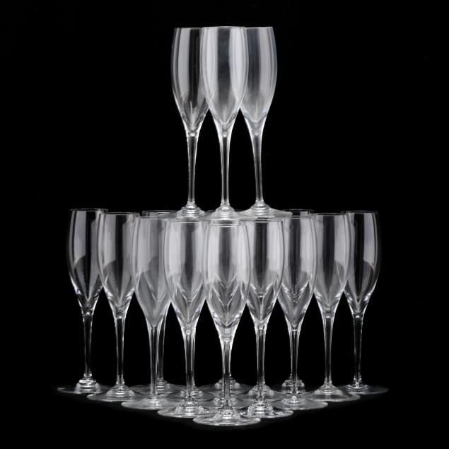 18-baccarat-crystal-i-st-remy-i-champagne-flutes