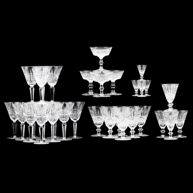33-pieces-of-waterford-crystal-i-maeve-i-stemware