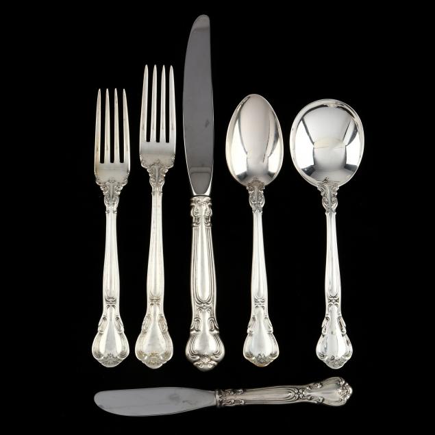 gorham-i-chantilly-i-sterling-silver-flatware-service