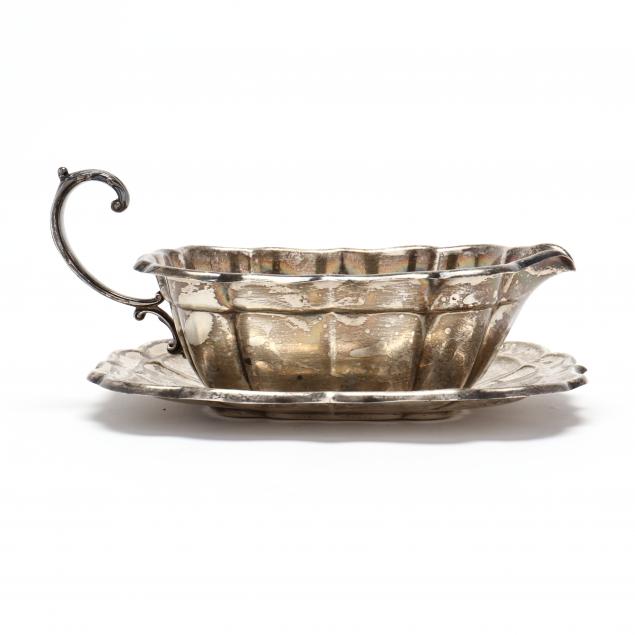 a-reed-and-barton-i-windsor-i-sterling-silver-gravy-boat-and-underplate