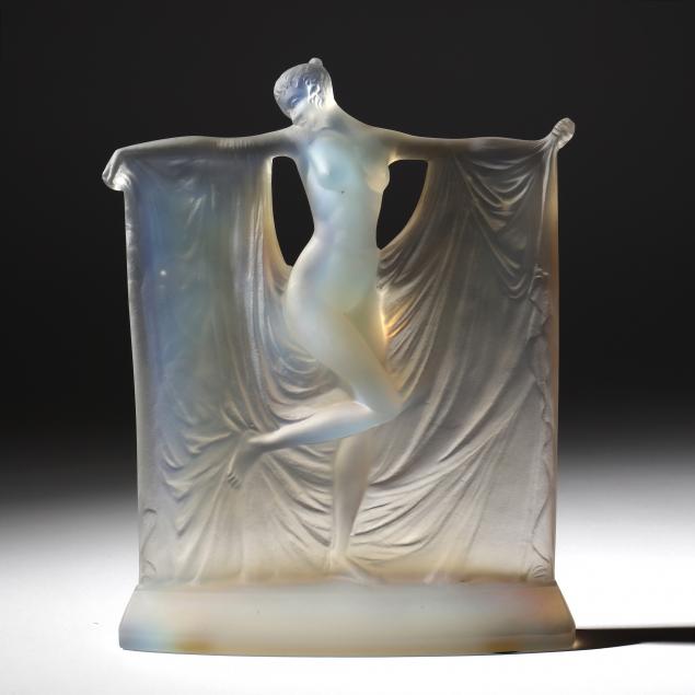 rene-lalique-france-1860-1945-i-suzanne-i-glass-statuette