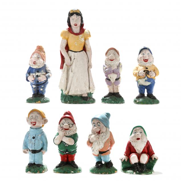 vintage-snow-white-and-the-seven-dwarfs-garden-statues