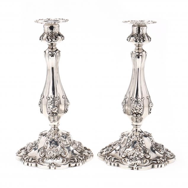 a-pair-of-american-sterling-silver-candlesticks-by-theodore-b-starr