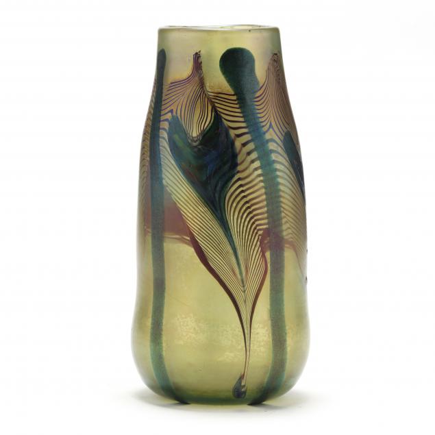art-glass-vase-pulled-feather-design