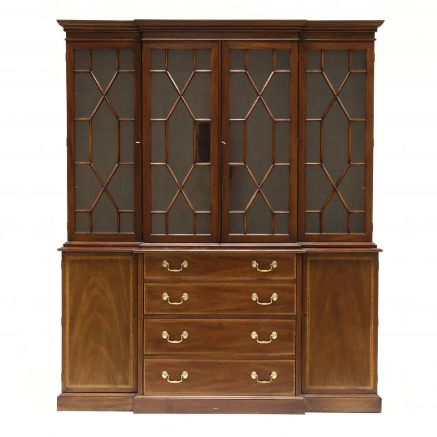 henkel-harris-chippendale-style-mahogany-breakfront