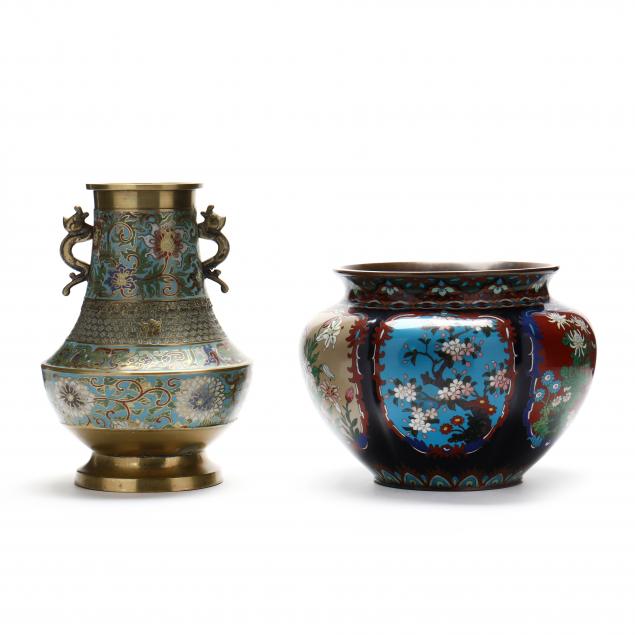 two-asian-vases