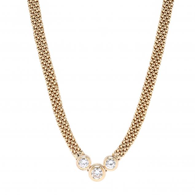 gold-and-three-stone-diamond-necklace