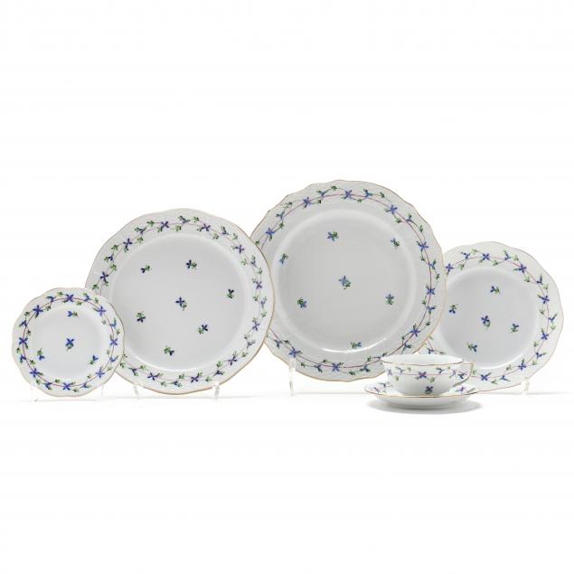 a-large-herend-i-blue-garland-i-94-piece-dinner-service