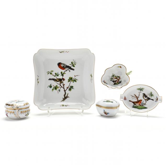 four-herend-i-rothschild-bird-i-small-table-accessories