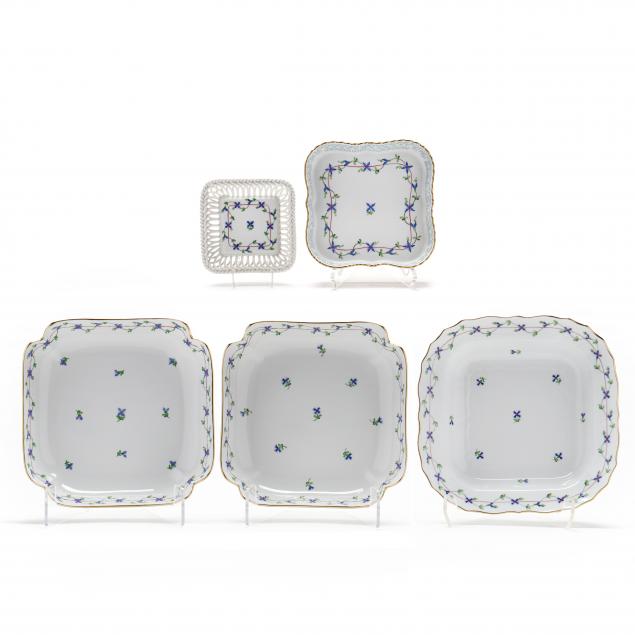 five-herend-i-blue-garland-i-square-serving-dishes