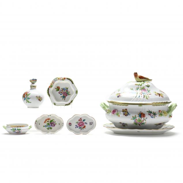 herend-i-queen-victoria-i-tureen-and-small-accessories