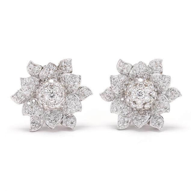 white-gold-and-diamond-floral-motif-earrings