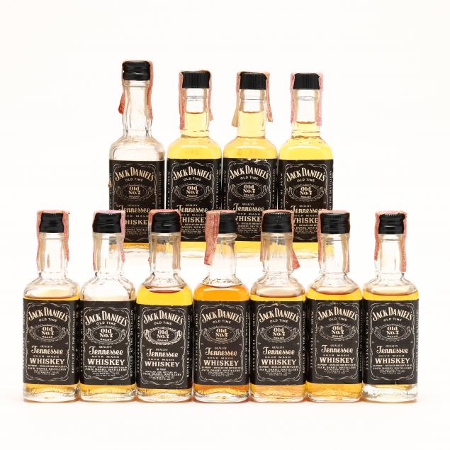 jack-daniels-tennessee-whiskey-miniature-collection