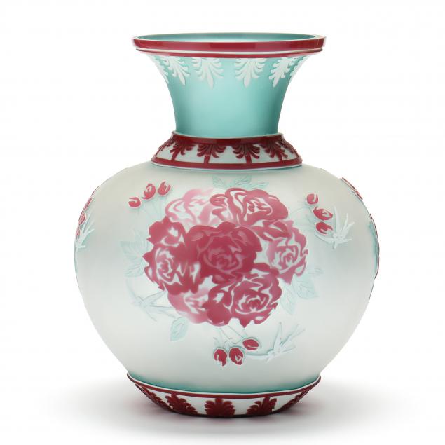 kelsey-murphy-cameo-glass-rose-vase