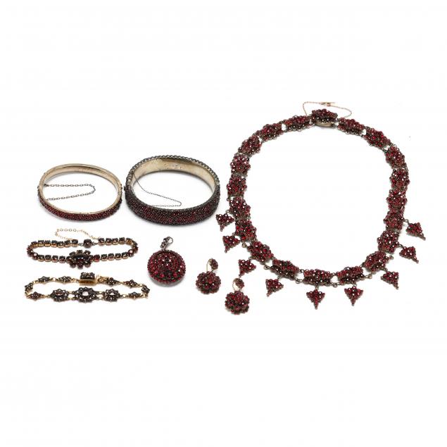 collection-of-vintage-garnet-jewelry